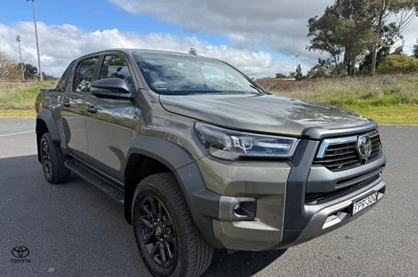 2025 Toyota Hilux Rogue 48V in Bronze
