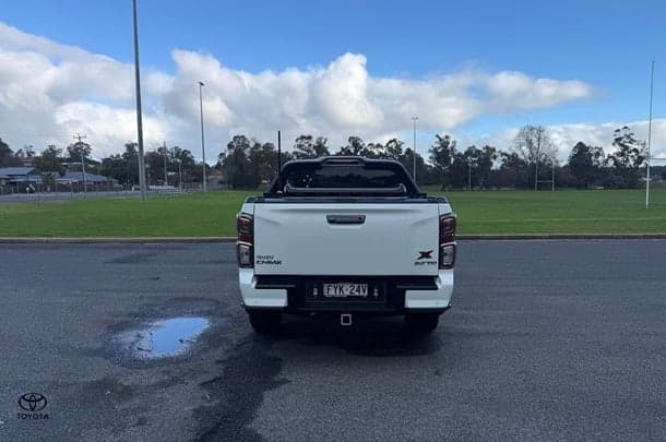 2021 Isuzu D-MAX X-TERRAIN in White