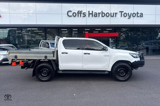 2022 Toyota Hilux SR in White