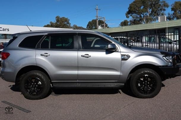 2019 Ford Everest Trend in Grey