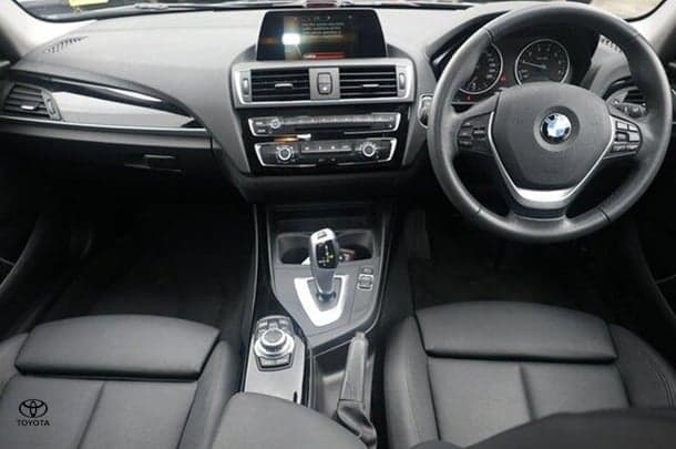 2017 BMW 1 Series 118i Sport Line in Grey