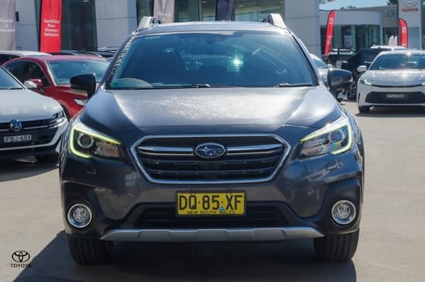 2019 Subaru Outback 2.5i Premium in Grey