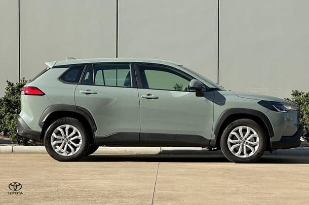 2025 Toyota Corolla Cross GX in Green