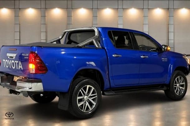 2018 Toyota Hilux SR5 in Blue