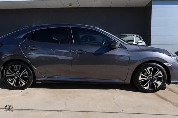 2018 Honda Civic VTi-LX in Grey