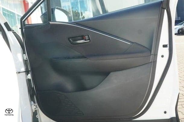 2024 Toyota C-HR GXL in Other
