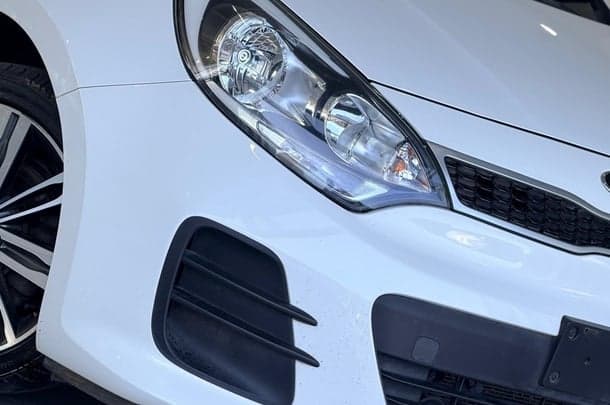 2016 Kia Rio S in White