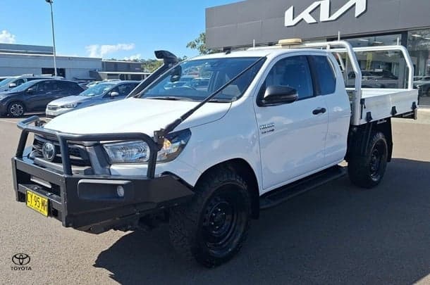 2020 Toyota Hilux SR in White