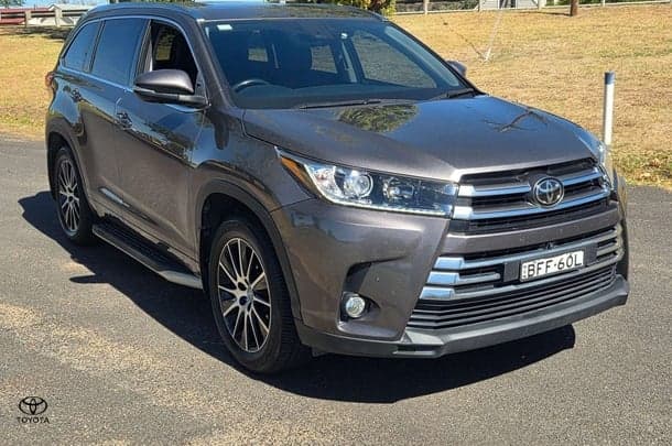 2017 Toyota Kluger AWD GRANDE in Grey