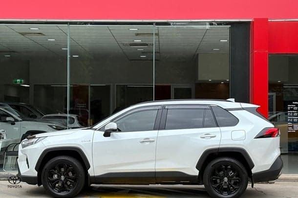 2024 Toyota RAV4 Cruiser in White
