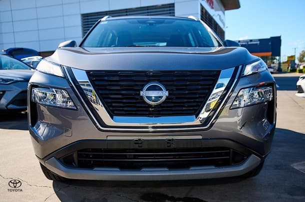2024 Nissan X-TRAIL ST in Grey