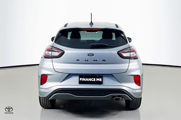 2020 Ford Puma ST-Line in Silver