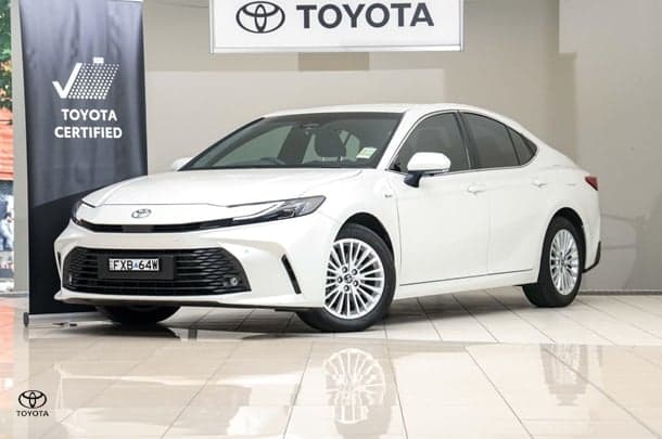 2025 Toyota Camry Ascent Sport in White