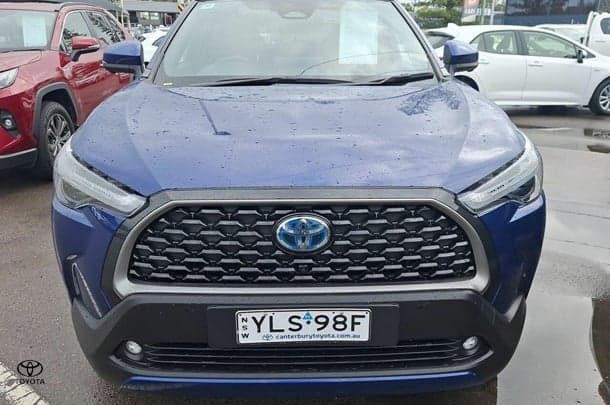 2022 Toyota Corolla Cross GXL in Blue