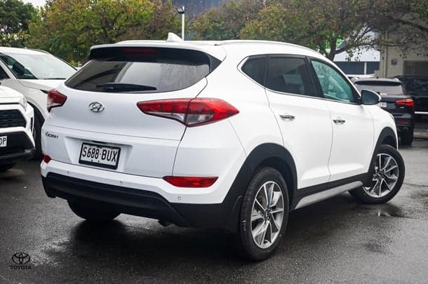 2018 Hyundai Tucson Active X in White