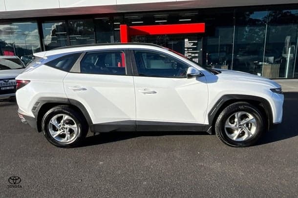 2023 Hyundai Tucson Base in White