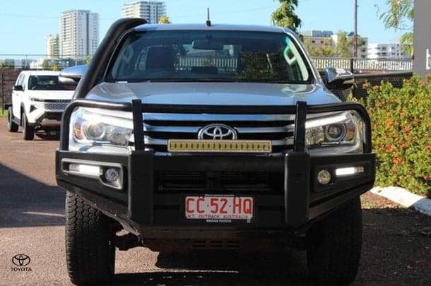 2016 Toyota Hilux SR5 in Silver