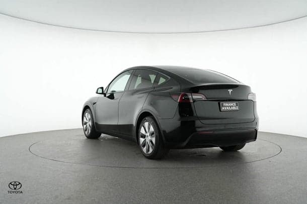 2023 Tesla Model Y Rear-Wheel Drive in Black