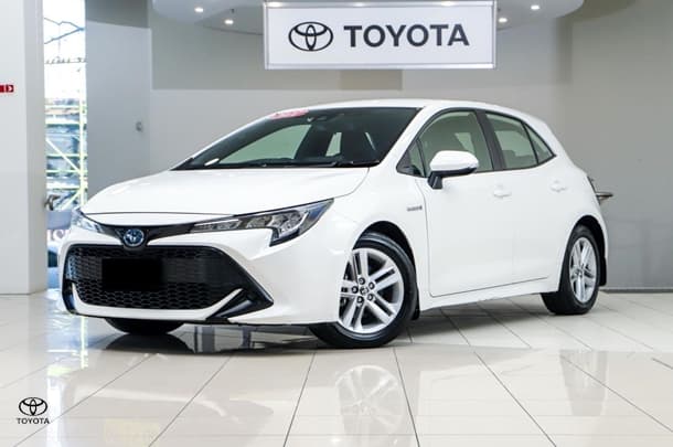 2021 Toyota Corolla Ascent Sport Hybrid in White