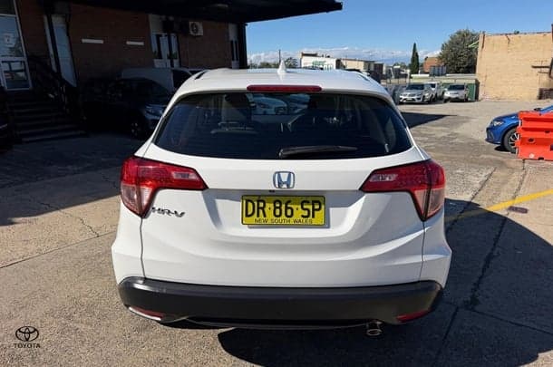 2017 Honda HR-V VTi in White
