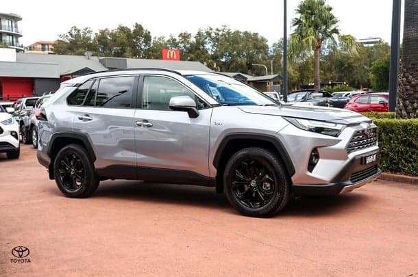 2025 Toyota RAV4 Cruiser 2WD in Silver
