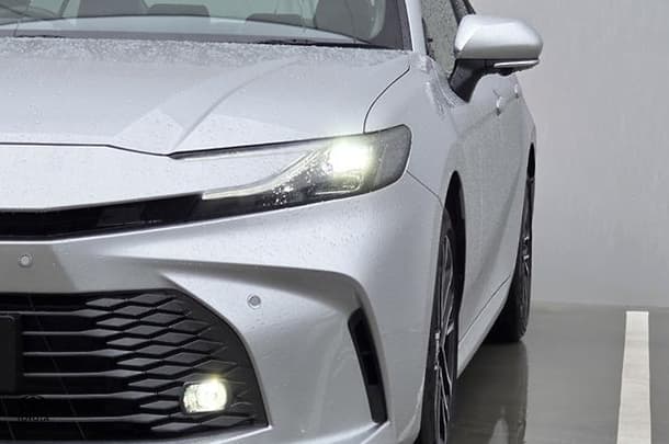 2025 Toyota Camry SL in Silver