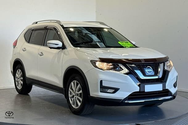 2019 Nissan X-TRAIL ST-L in White