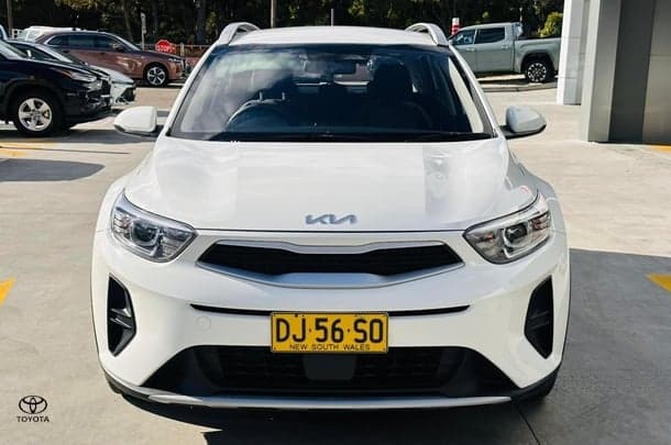 2023 Kia Stonic S in Snow White Pearl (Swp)