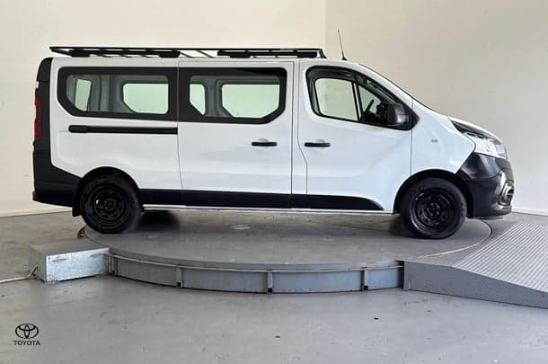 2020 Mitsubishi Express GLX in White