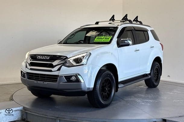 2019 Isuzu MU-X LS-T in White