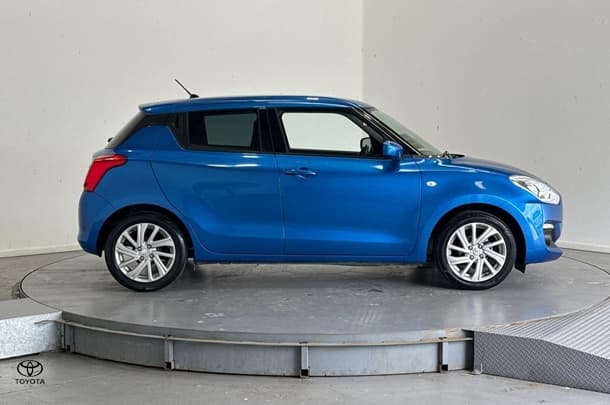 2023 Suzuki Swift GL in Blue