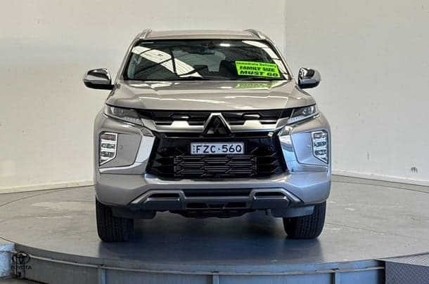 2024 Mitsubishi Pajero Sport Exceed in Silver