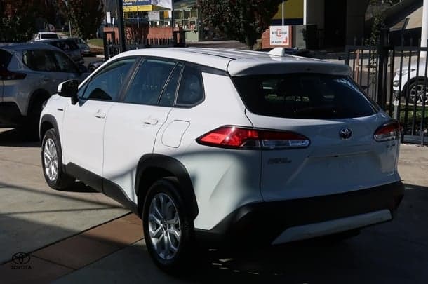 2023 Toyota Corolla Cross GX in White