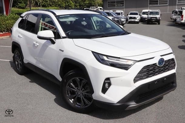 2023 Toyota RAV4 GXL-2WD in White