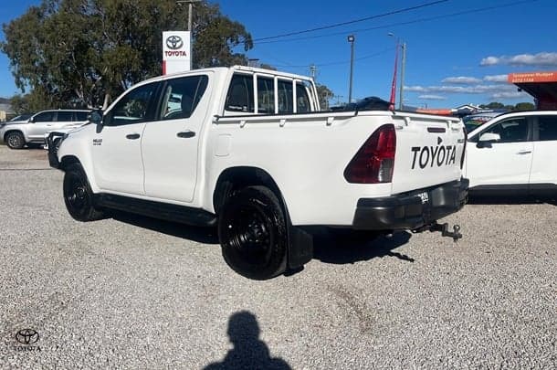 2018 Toyota Hilux SR in White