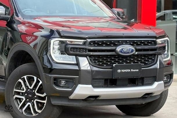 2022 Ford Ranger Sport in Black