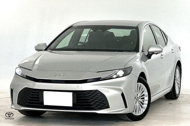 2025 Toyota Camry Ascent in Silver