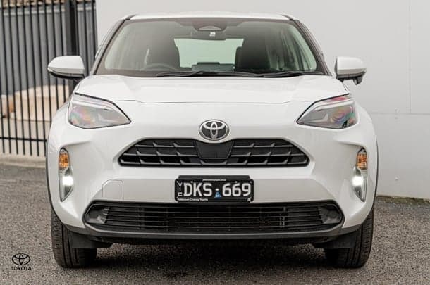 2024 Toyota Yaris Cross GX in White
