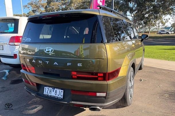 2025 Hyundai Santa Fe Hybrid in Green