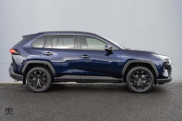 2025 Toyota RAV4 Cruiser in Blue