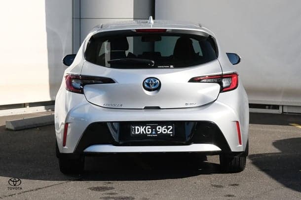 2025 Toyota Corolla Ascent Sport Hybrid in Silver