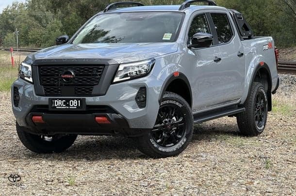 2025 Nissan Navara PRO-4X in Grey