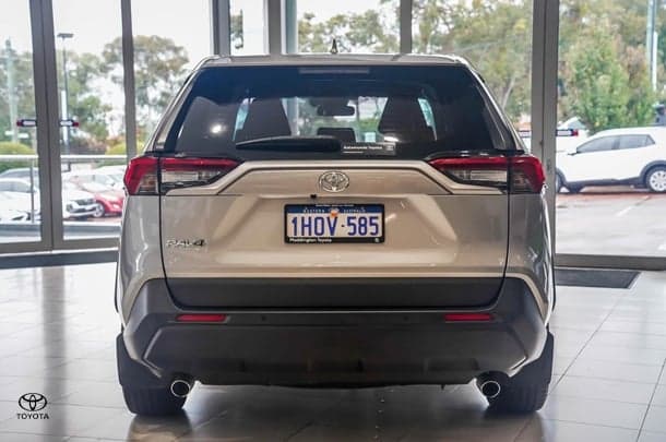 2022 Toyota RAV4 GX in Silver