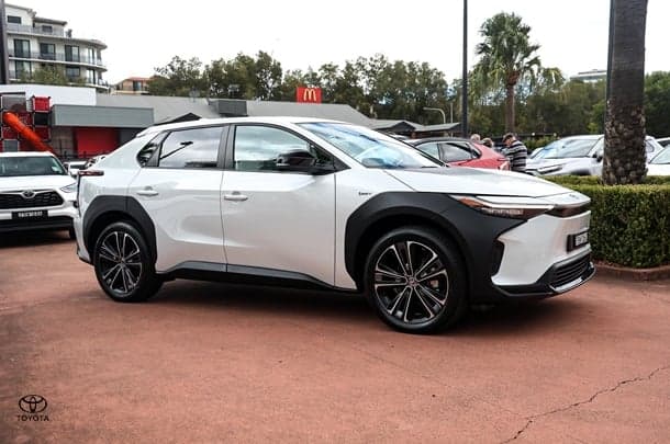 2024 Toyota bZ4X Standard 2WD in White