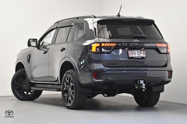 2025 Ford Everest Sport in Grey