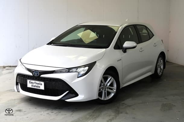 2021 Toyota Corolla Ascent Sport Hybrid in White