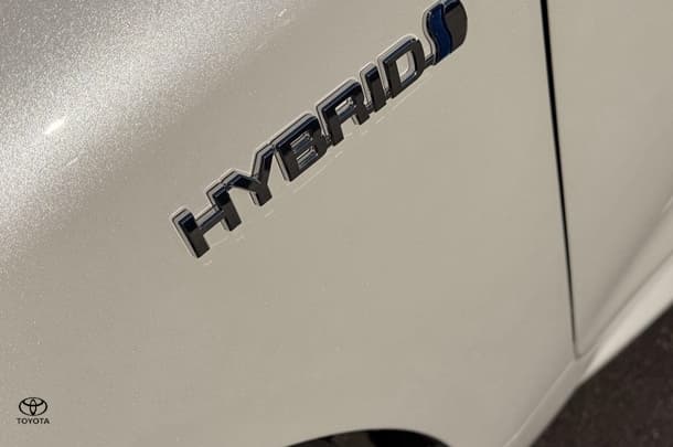 2022 Toyota Corolla Ascent Sport Hybrid in White