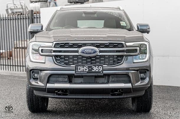 2024 Ford Everest Platinum in Grey