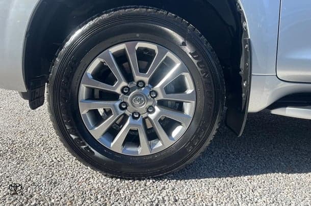 2021 Toyota Landcruiser Prado VX in Silver