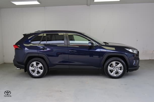 2020 Toyota RAV4 GXL in Blue